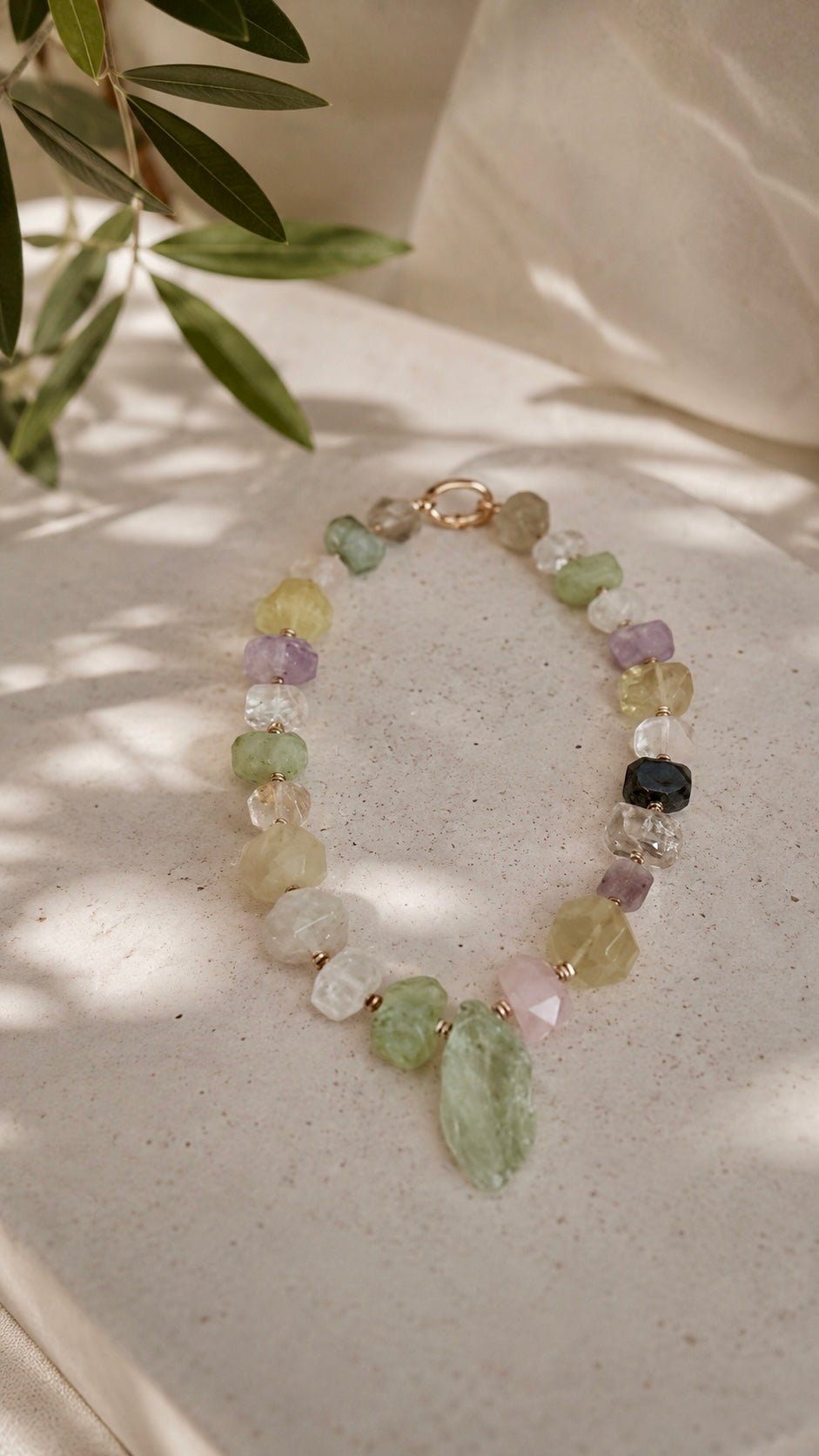Mikaela Amethyst & Quartz Natural Stone Choker Necklace - Luiza Jewelry