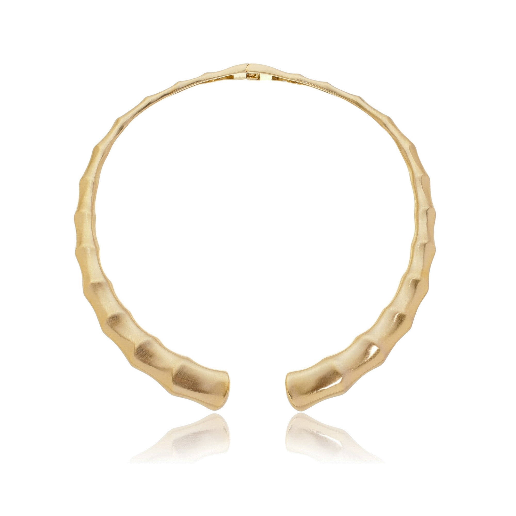 Violet choker with 18k gold plated wave design and bamboo-inspired texture