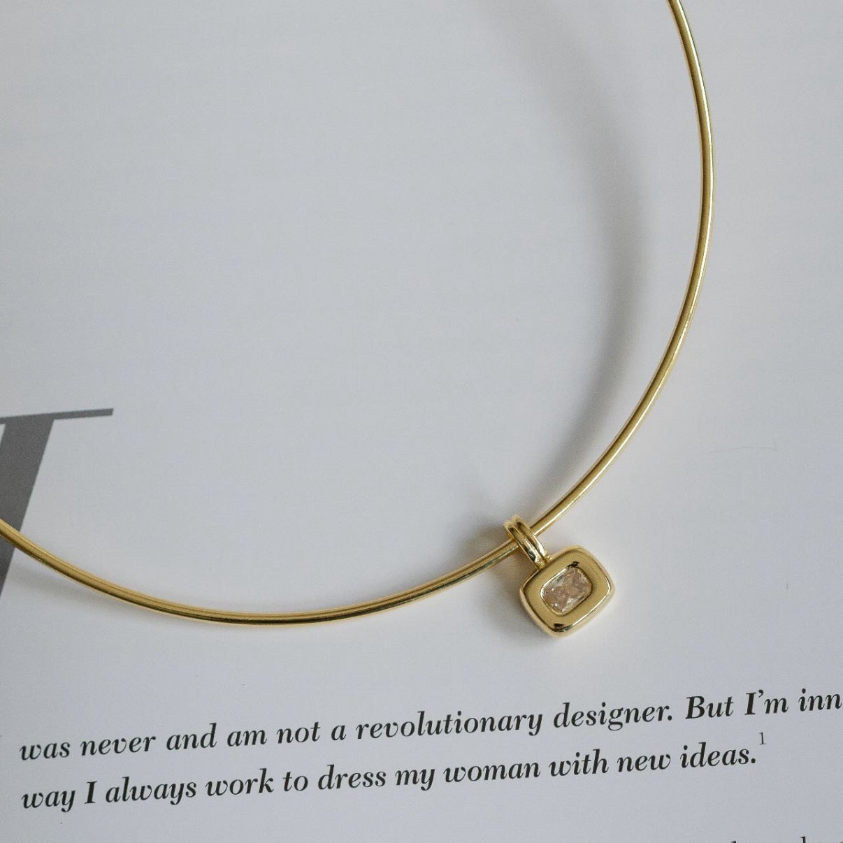 Giselle - Choker Necklace with Pendant - Luiza Jewelry