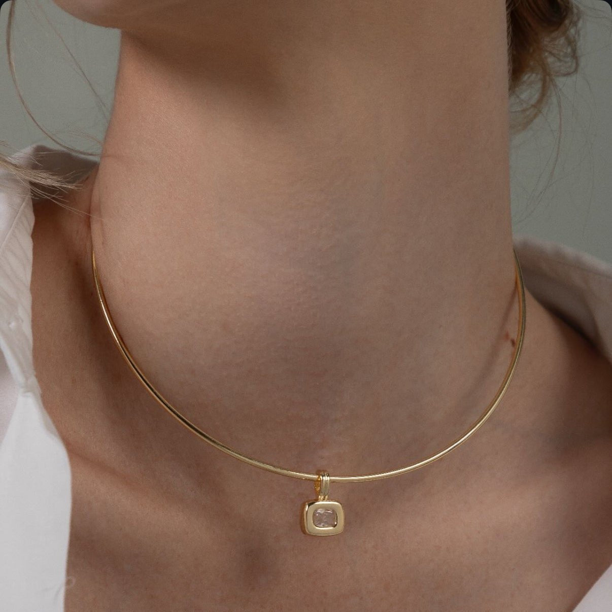Giselle - Choker Necklace with Pendant - Luiza Jewelry