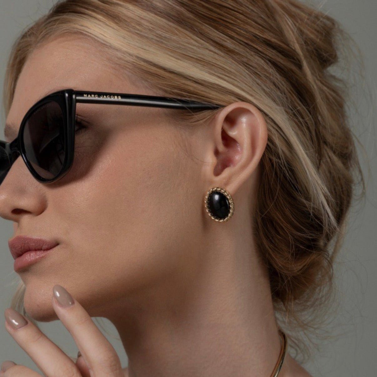 Rayra Black Stone Stud Earrings - Luiza Jewelry