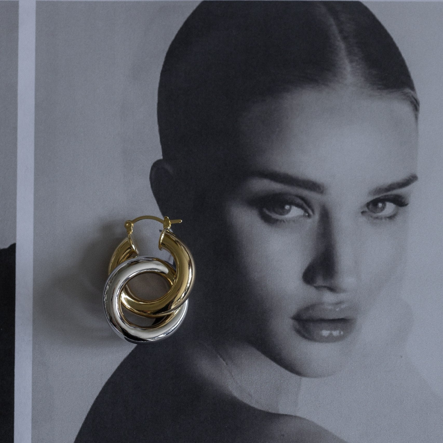 Pietra Double Hoop