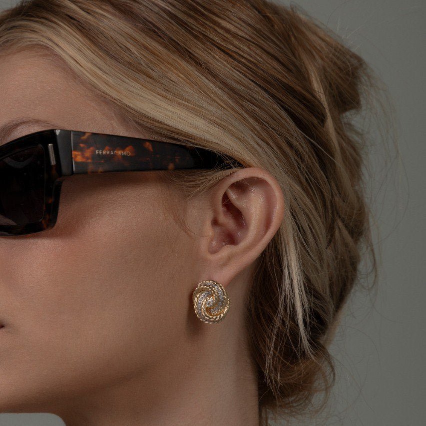 Mary - Textured Gold Twist earring - Luiza Jewelry