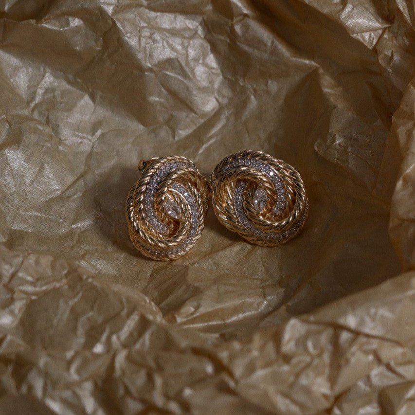 Mary - Textured Gold Twist earring - Luiza Jewelry